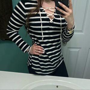 Ladies Old Navy Shirt M.